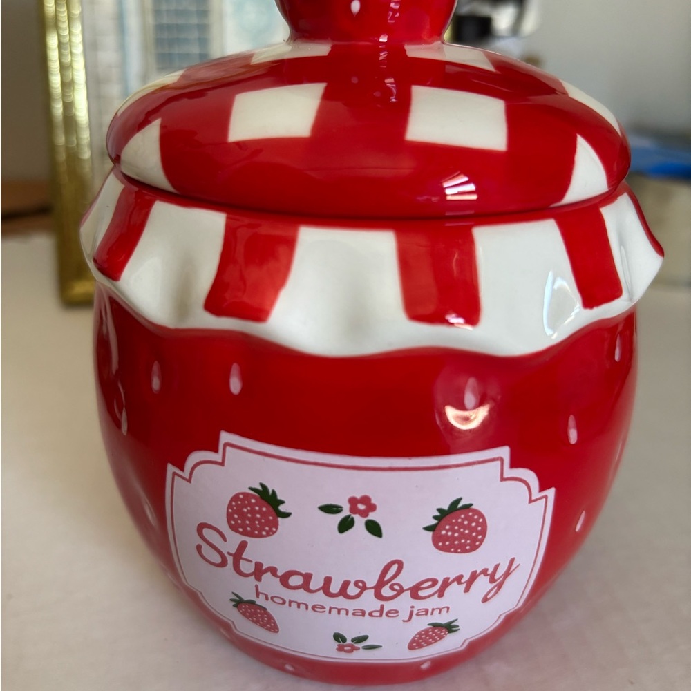 New Strawberry Ceramic Jam Jar with Lid - Red - Picture 3 of 6